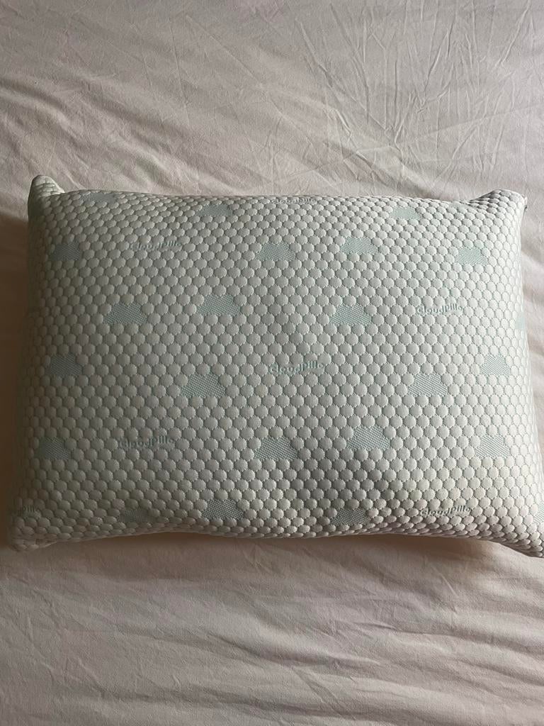 Cloud pillow kussen - zo goed als nieuw, Ophalen of Verzenden, Zo goed als nieuw, Wit, Vierkant