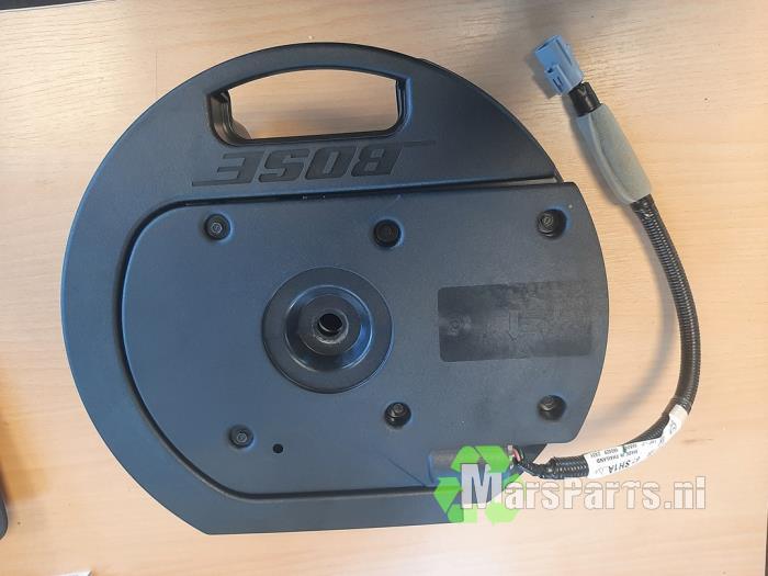 Subwoofer van een Mazda CX-3