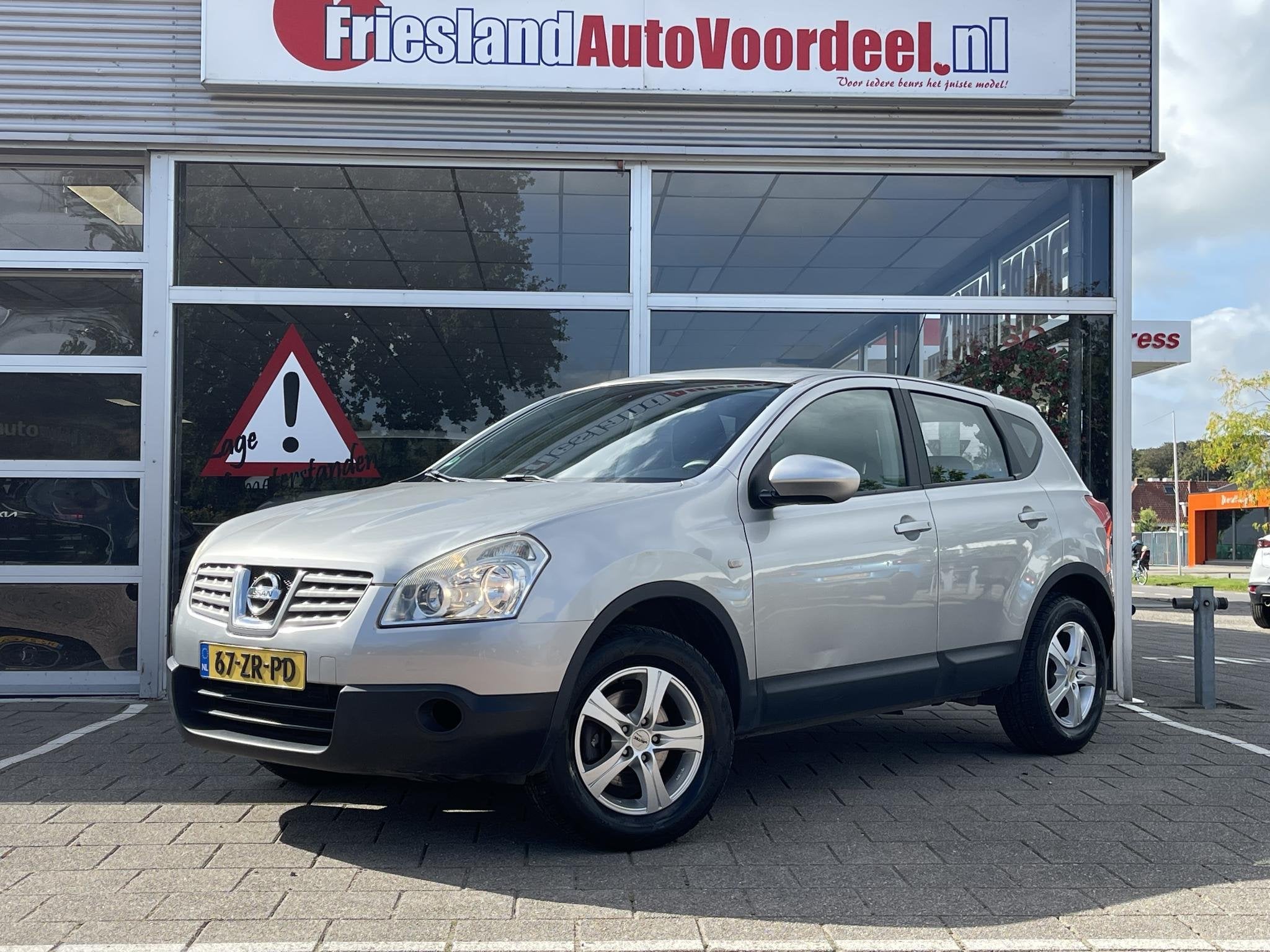 Nissan Qashqai 2.0 Acenta /Automaat/Cruise/Clima/APK 9-2027/, Stof, Gebruikt, Verwarmde buitenspiegels, 4 cilinders