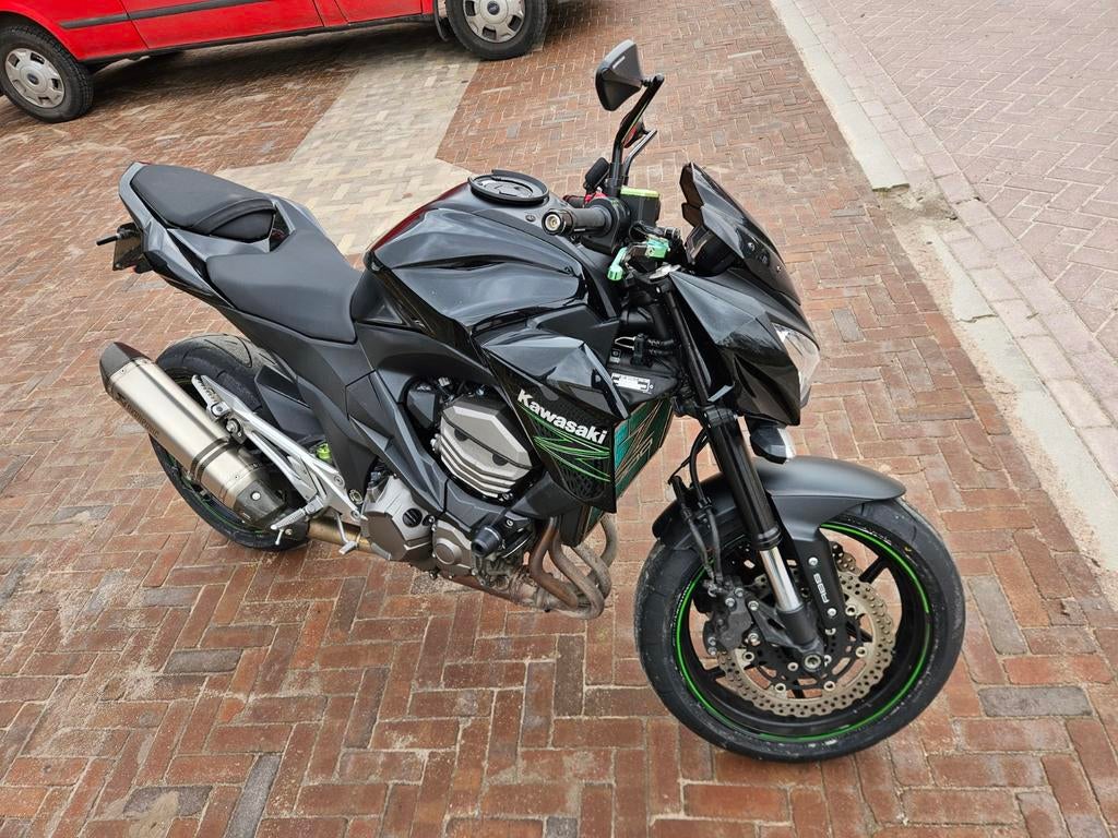 Kawasaki Z800 ( A2 motor )- Naked Bike met Akrapovic uitlaat, Motoren, Motoren | Kawasaki, 4 cilinders, Particulier, 800 cc, Minimaal motorrijbewijs A2