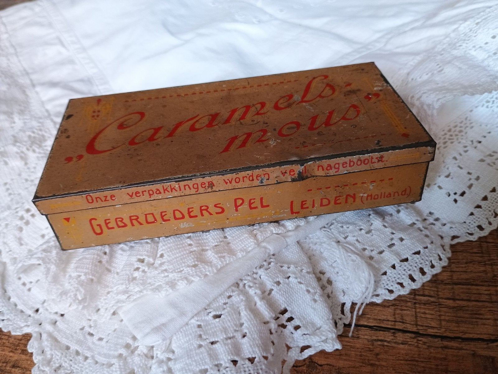 Oud blikje Gebroeders Pel Leiden - borstplaat Caramels Mous, Verzamelen, Ophalen of Verzenden, Gebruikt, Overige