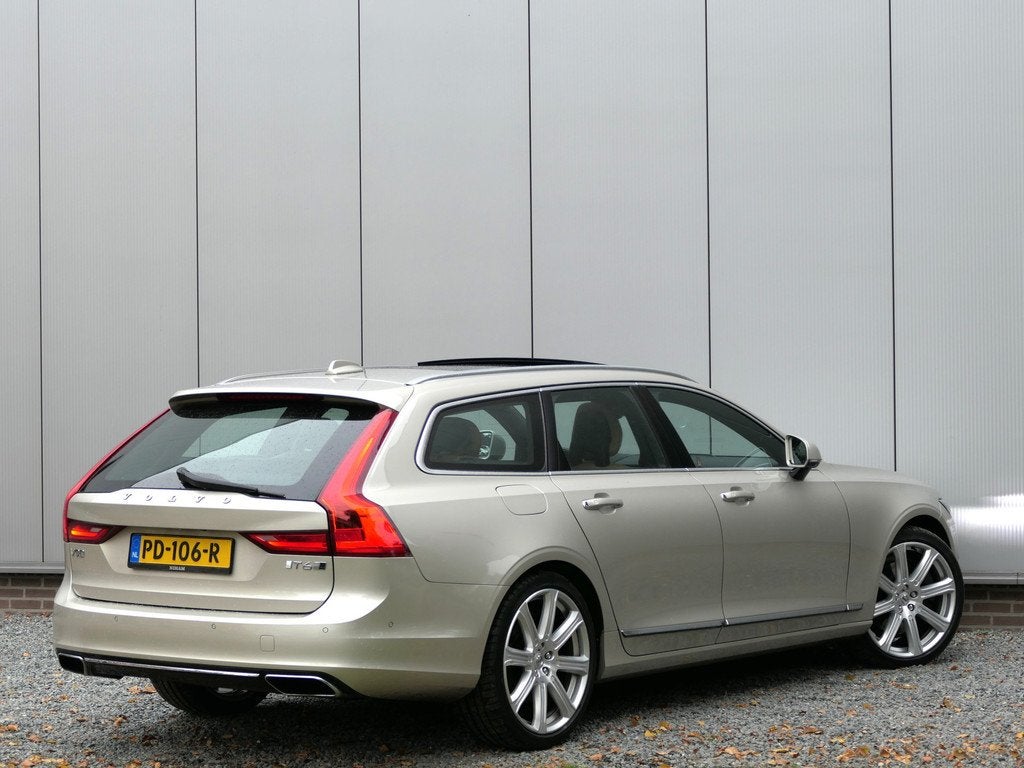 Volvo V90 2.0 T6 AWD Inscription Bowers&Wilkins / Panoramada, 4 cilinders, 320 pk, 102 €/maand, 750 kg