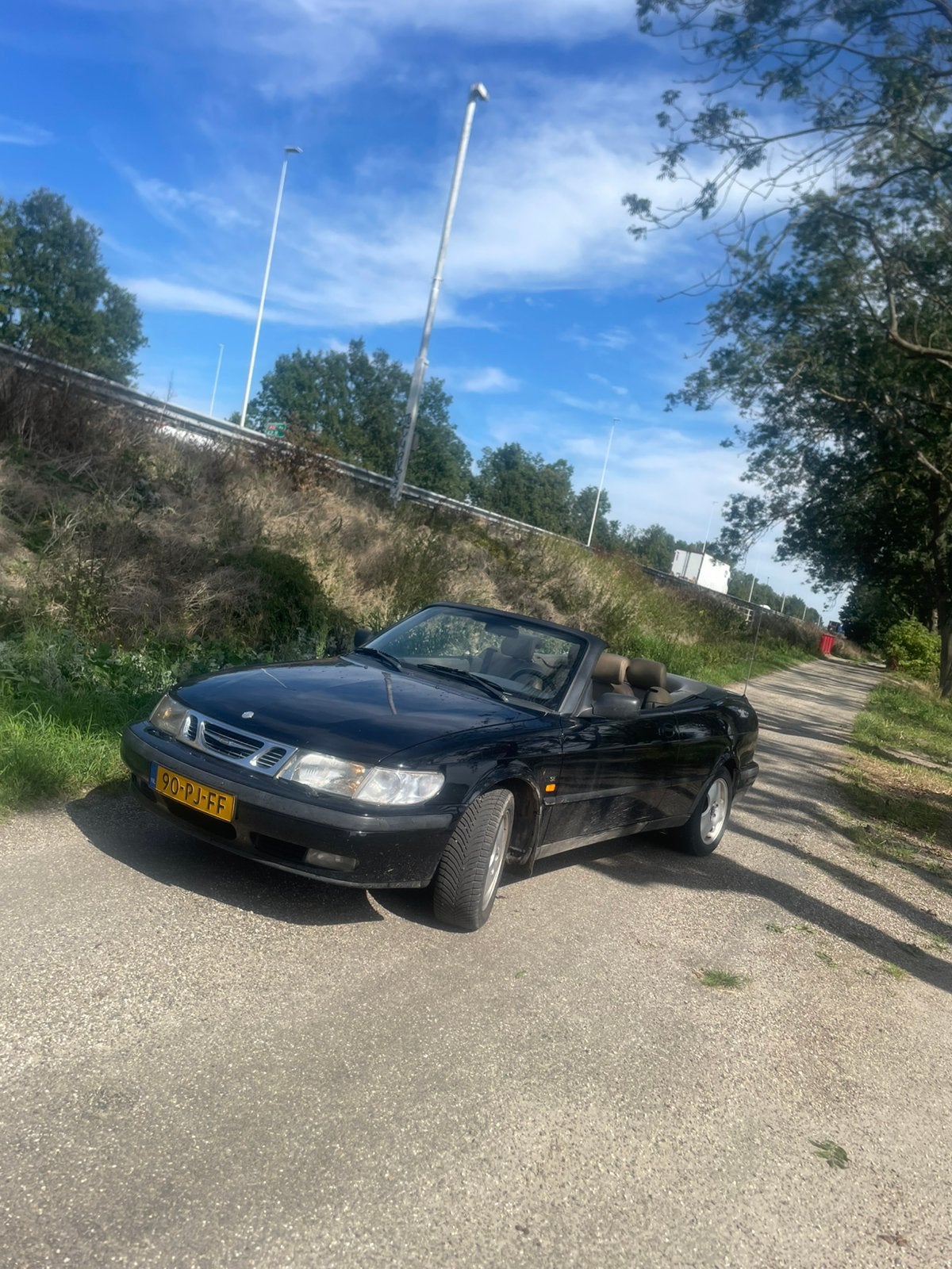 Saab 9-3 2.0 I Cabrio AUT 2000 Zwart, Auto's, 730 kg, 4 cilinders, Cabriolet, 4 stoelen