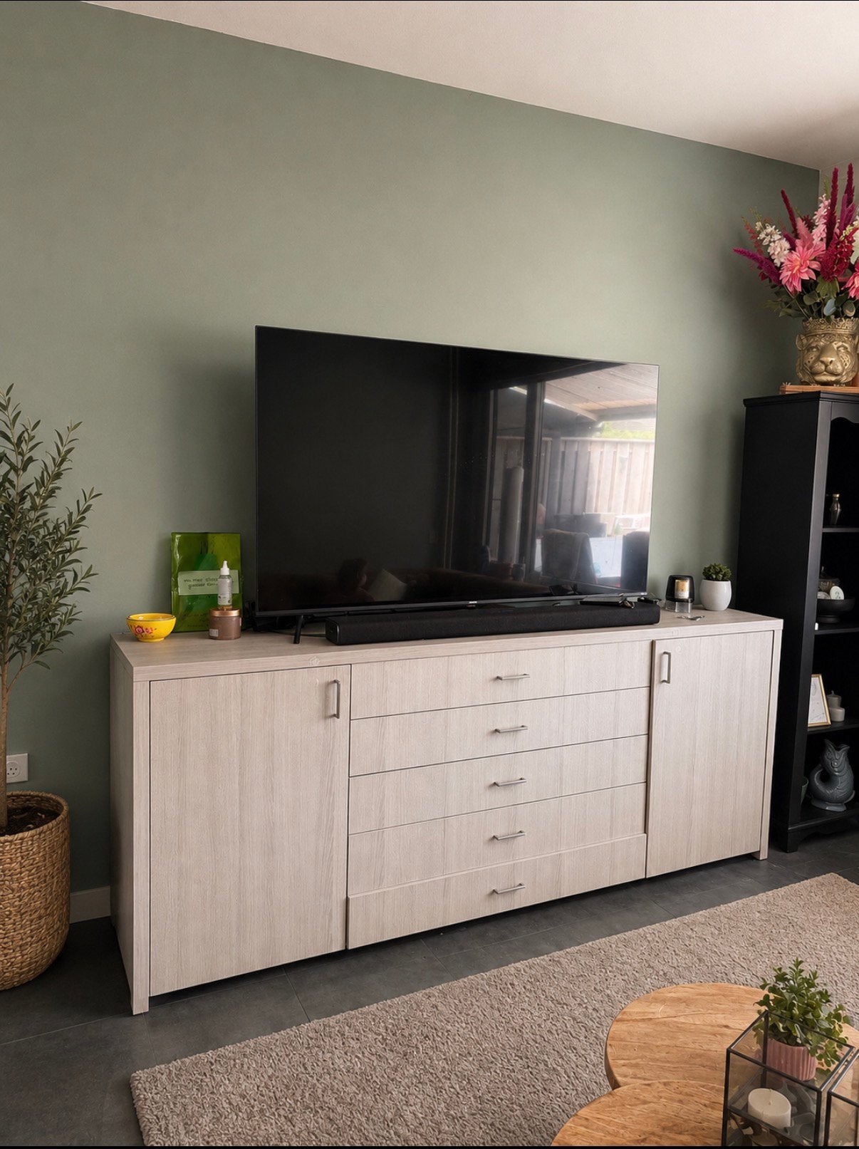 Te koop dressoir, Ophalen of Verzenden, Gebruikt, 25 tot 50 cm