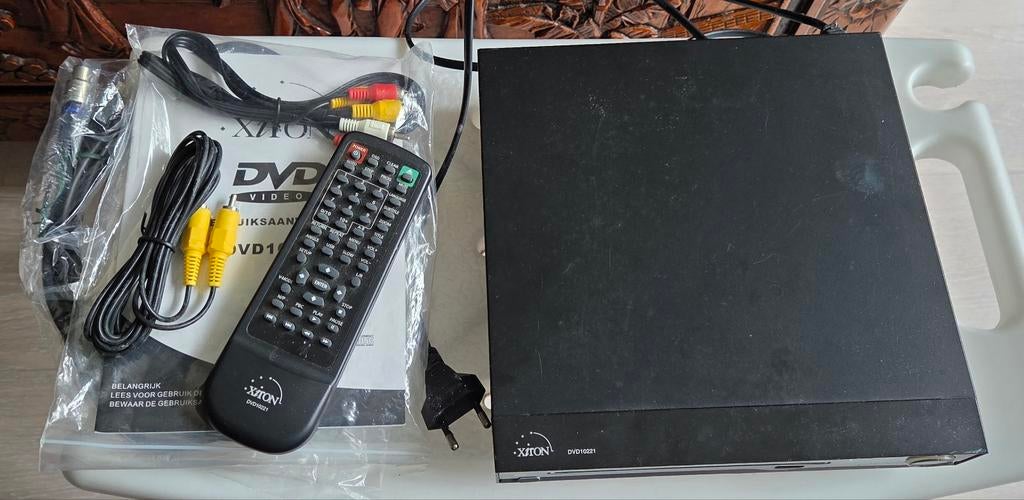 Xiron DVD10221 DVD-speler met afstandsbediening en kabels, Ophalen of Verzenden, Zo goed als nieuw, Dvd-speler, Overige merken