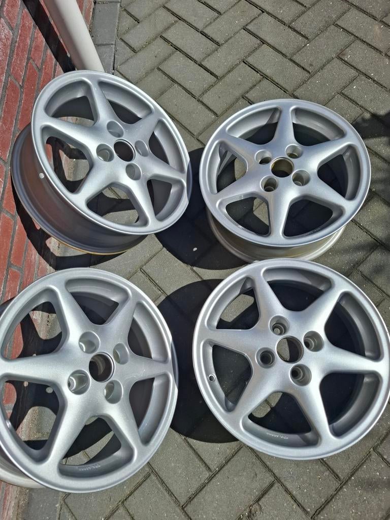 Set van 4 opnieuw gespoten 15 inch Fiat Barchetta velgen, Auto-onderdelen, Banden en Velgen, Ophalen, 15 inch, Zomerbanden, Velg(en)