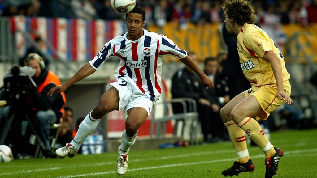 Gezocht: Willem II shirts (zie omschrijving), Ophalen of Verzenden, Zo goed als nieuw, Willem II, Shirt