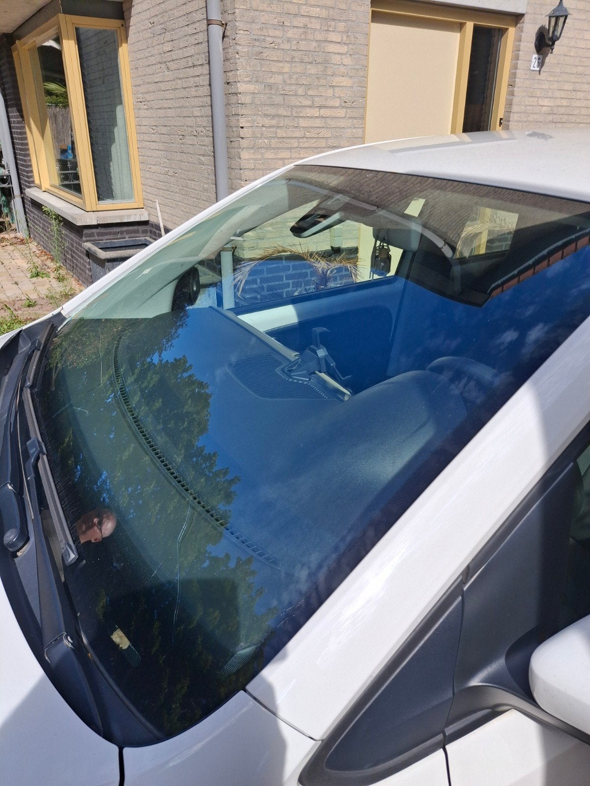 Foto 8 van Volkswagen up! 1.0 75PK 5D 2018 Wit