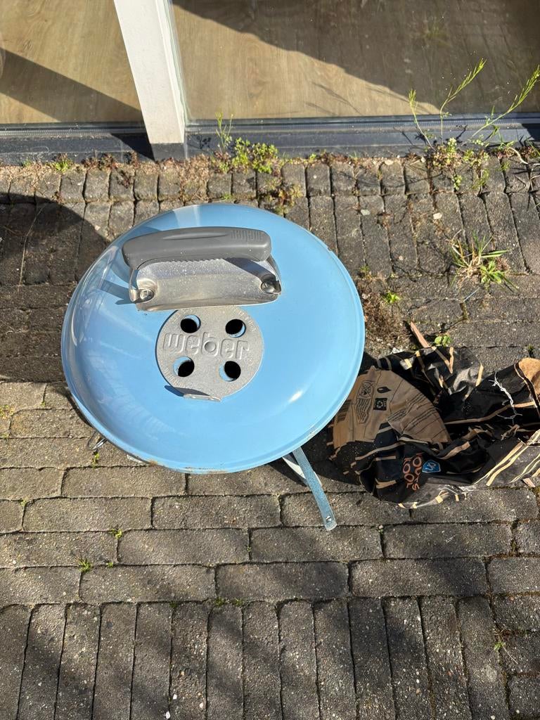 Weber Mini BBQ Blauw met Houtskool, Ophalen, Gebruikt, Met accessoires