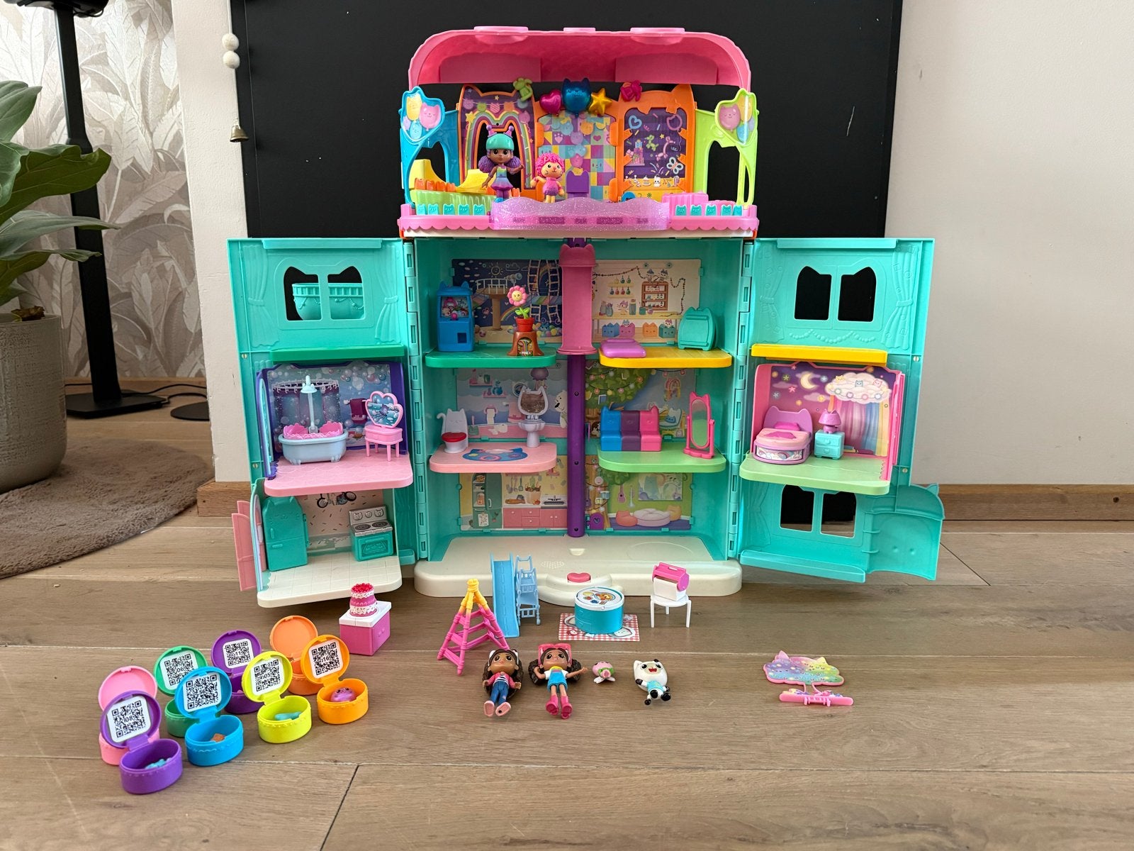 Gaby’s Poppenhuis met veel kamers en extra’s, Ophalen of Verzenden, Zo goed als nieuw, Poppenhuis