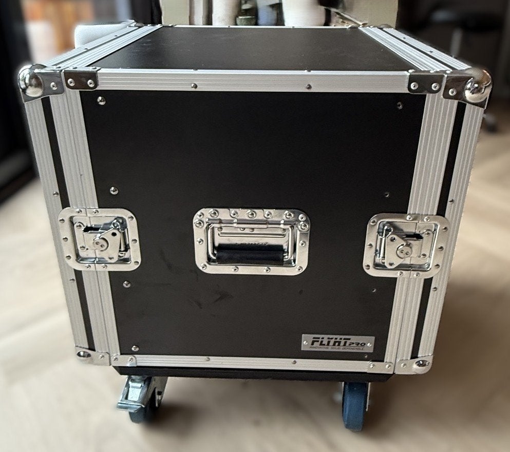 Flight Rack 10U met veel extra's, Ophalen, Zo goed als nieuw, 20 kanalen of meer