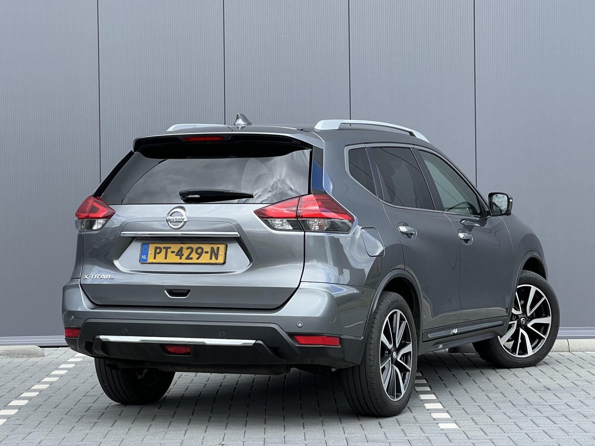 Nissan X-Trail 1.6 DIG-T Tekna | Bose | Leder | 360 | Pano, 1618 cc, 4 cilinders, Bedrijf, Handgeschakeld