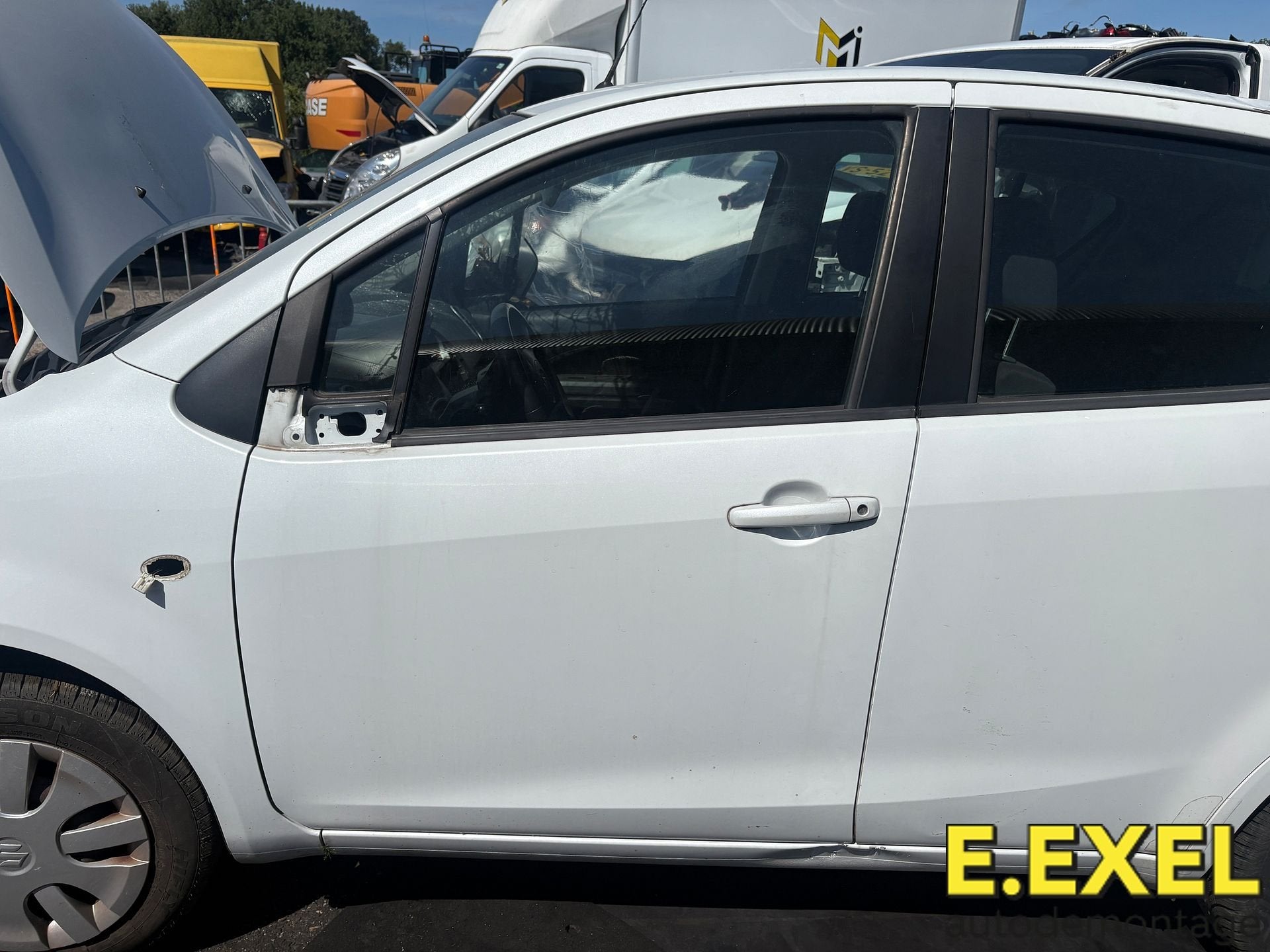 Deur links voor Suzuki Splash agila B Kleur ZNLB, Gebruikt, -, Deur, Voor