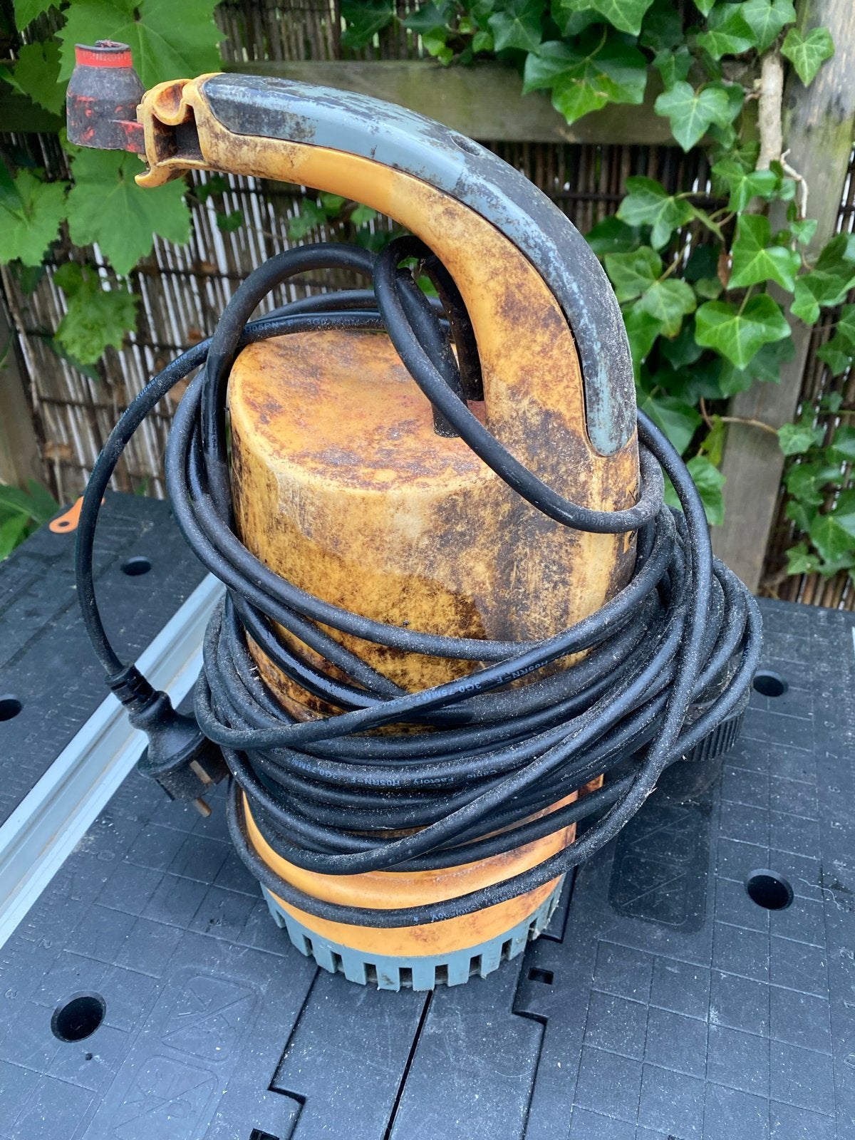 Einhell Pattfield E-KTP 3070 Dompelpomp - 7000 l/u, Tuin en Terras, Waterpompen, Gebruikt, Dompelpomp, Ophalen
