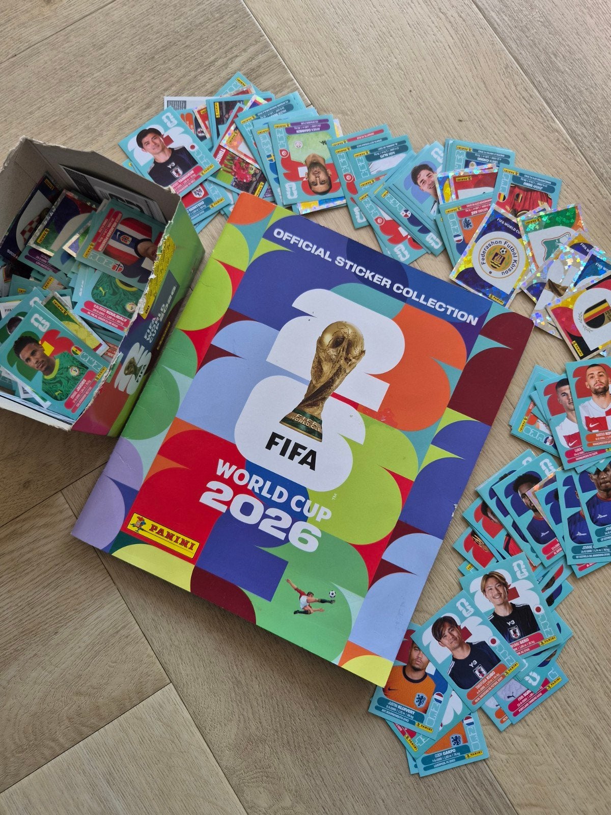 Voetbalplaatjes WK 2026 - om te ruilen!, Ophalen of Verzenden, Nieuw, Versiering