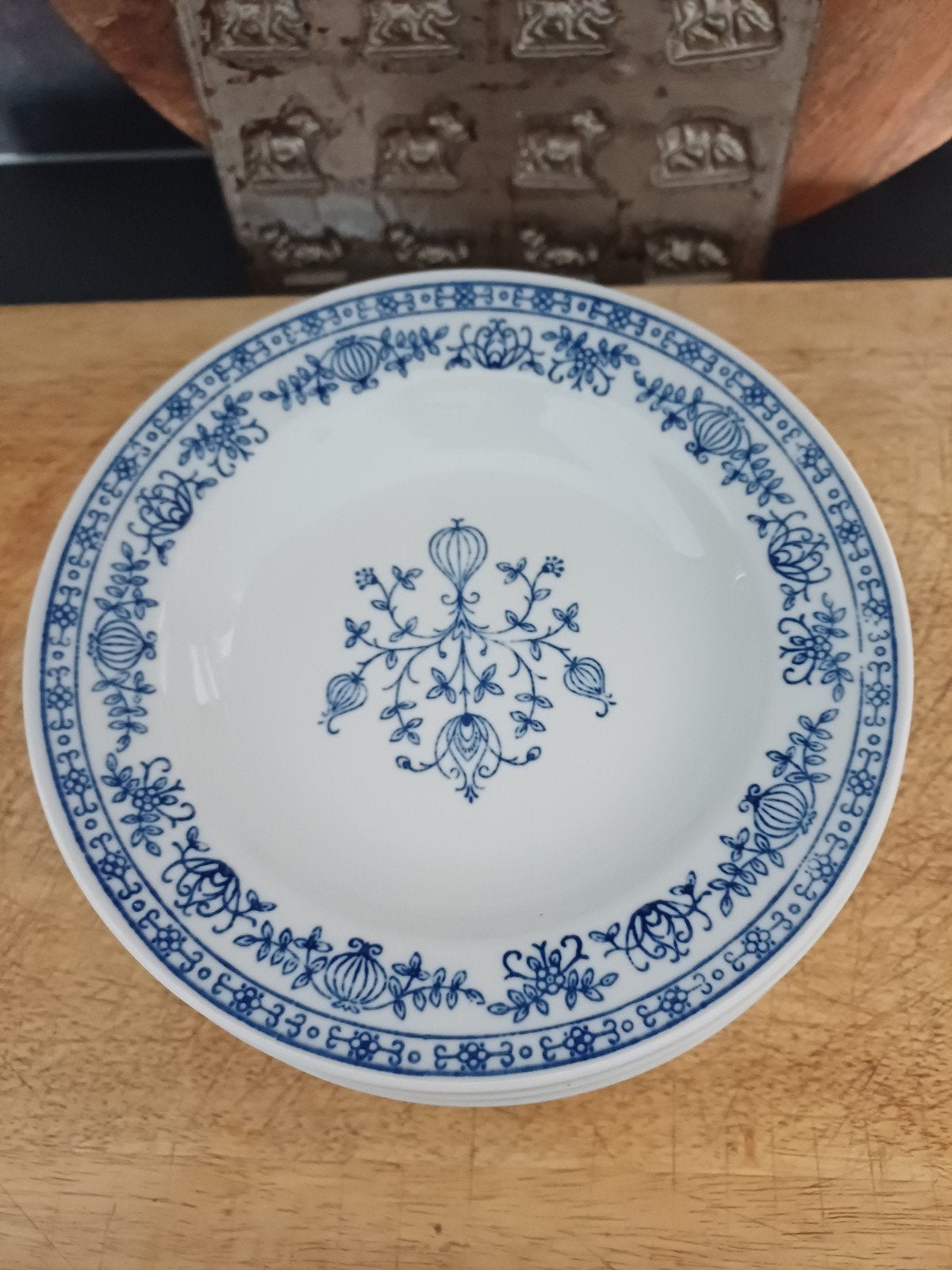 Antieke diepe Borden van Kahla GDR Zwiebelmuster blauw, Verzenden