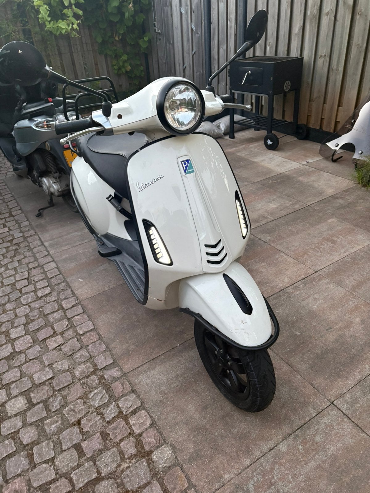 Vespa Primavera Geel Kenteken, Ophalen, Zo goed als nieuw, Benzine, Overige modellen