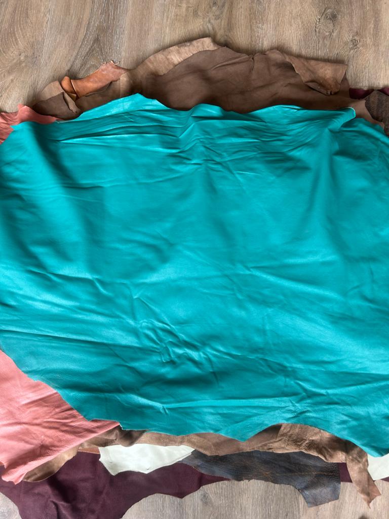 Lederen lappen in diverse kleuren en maten, Ophalen, Overige kleuren, Leer of Kunstleer, Nieuw