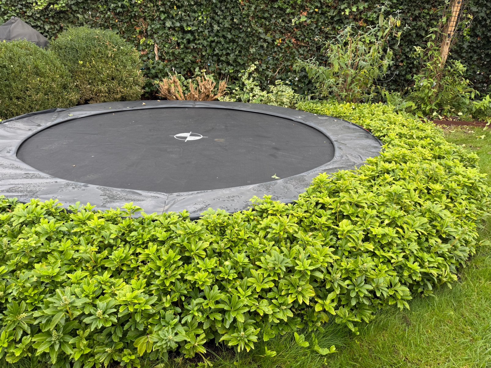 Foto 6 van Berg inground trampoline 330 grijs