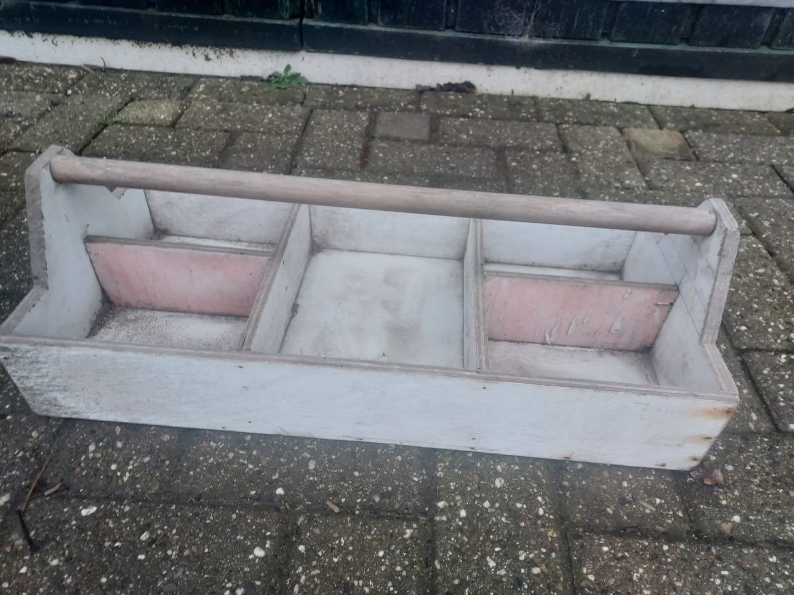 Houten gereedschapsbakje met handvat, Ophalen, Gebruikt