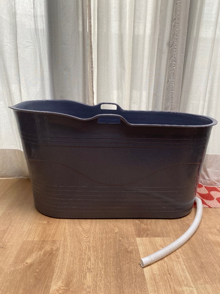 Verplaatsbaar plastic bad met afvoerbuisje, Huis en Inrichting, Ophalen, Gebruikt, 100 tot 150 cm, Overige typen