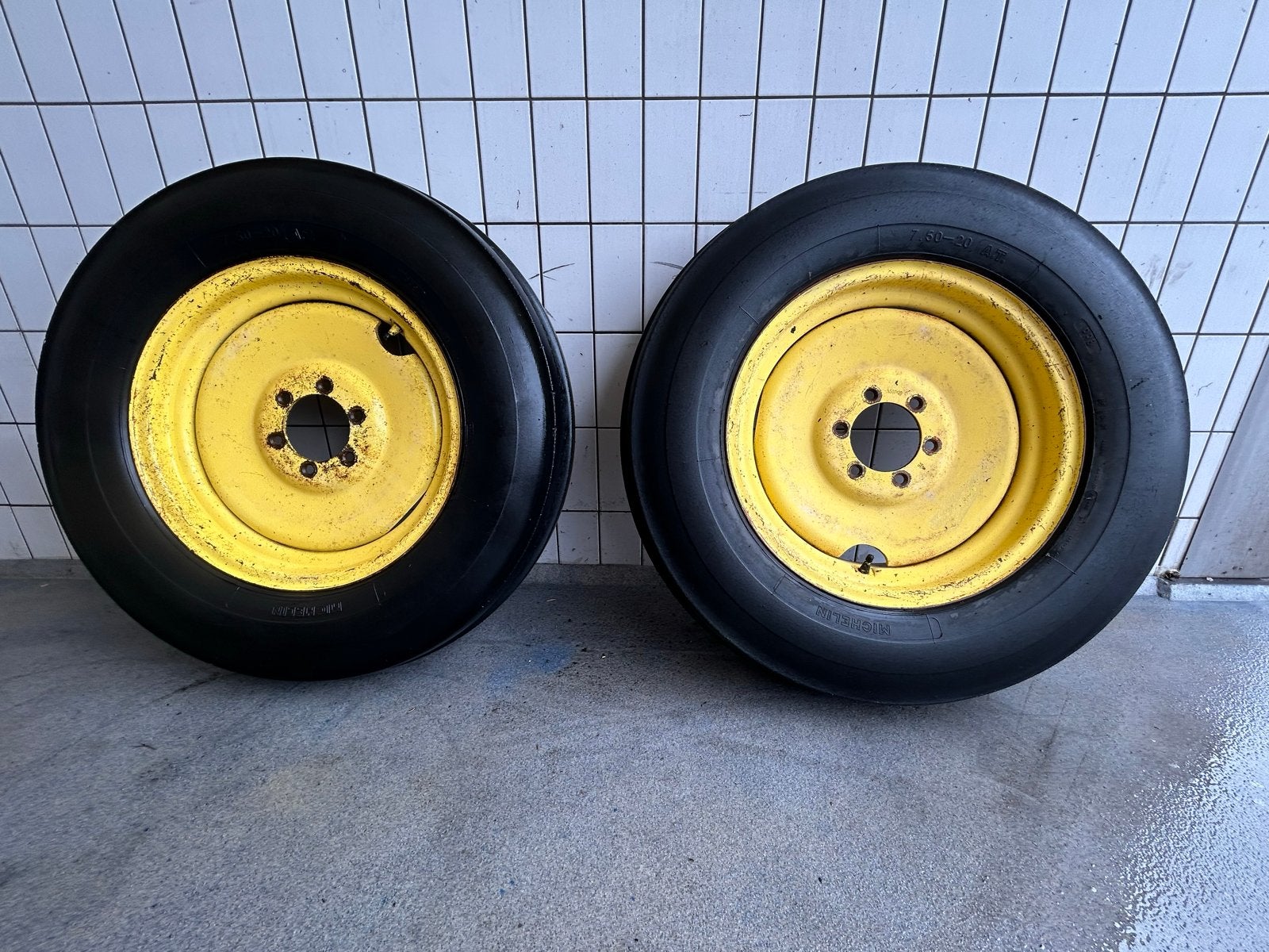 Voorwielen 7.50 x 20 John Deere 3120 / 3130, Ophalen