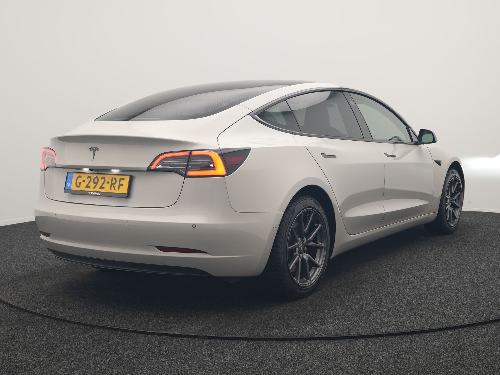 Tesla Model 3 Standard RWD Plus 60 kWh 325pk | Adaptive Crui, Auto's, Tesla, Automaat, Achterwielaandrijving, Gebruikt, Zwart