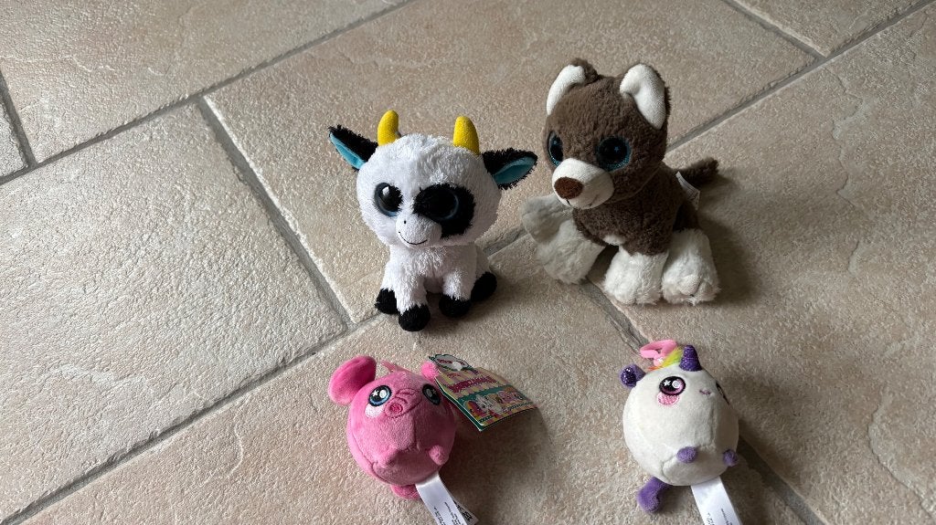 Knuffels pluche hond, Ty geit en 2 squeez knuffels, Ophalen of Verzenden, Gebruikt, Overige typen