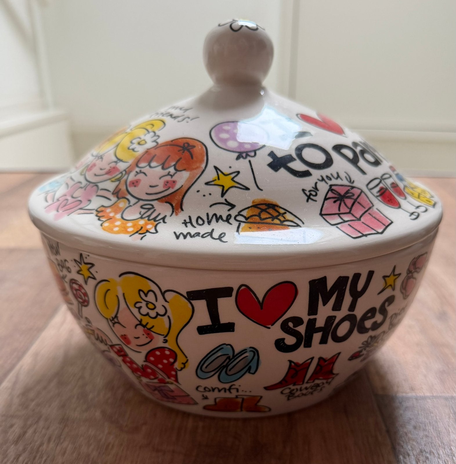 Blond Amsterdam I love to Party kom, Huis en Inrichting, Keuken | Servies, Ophalen, Nieuw, Kom(men), Aardewerk