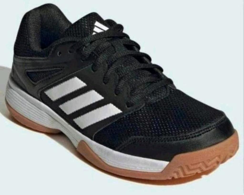 IN NIEUWSTAAT Adidas GYMSCHOENEN 32 jongen meisje hockey, Kinderen en Baby's, Kinderkleding | Schoenen en Sokken, Adidas, Ophalen of Verzenden