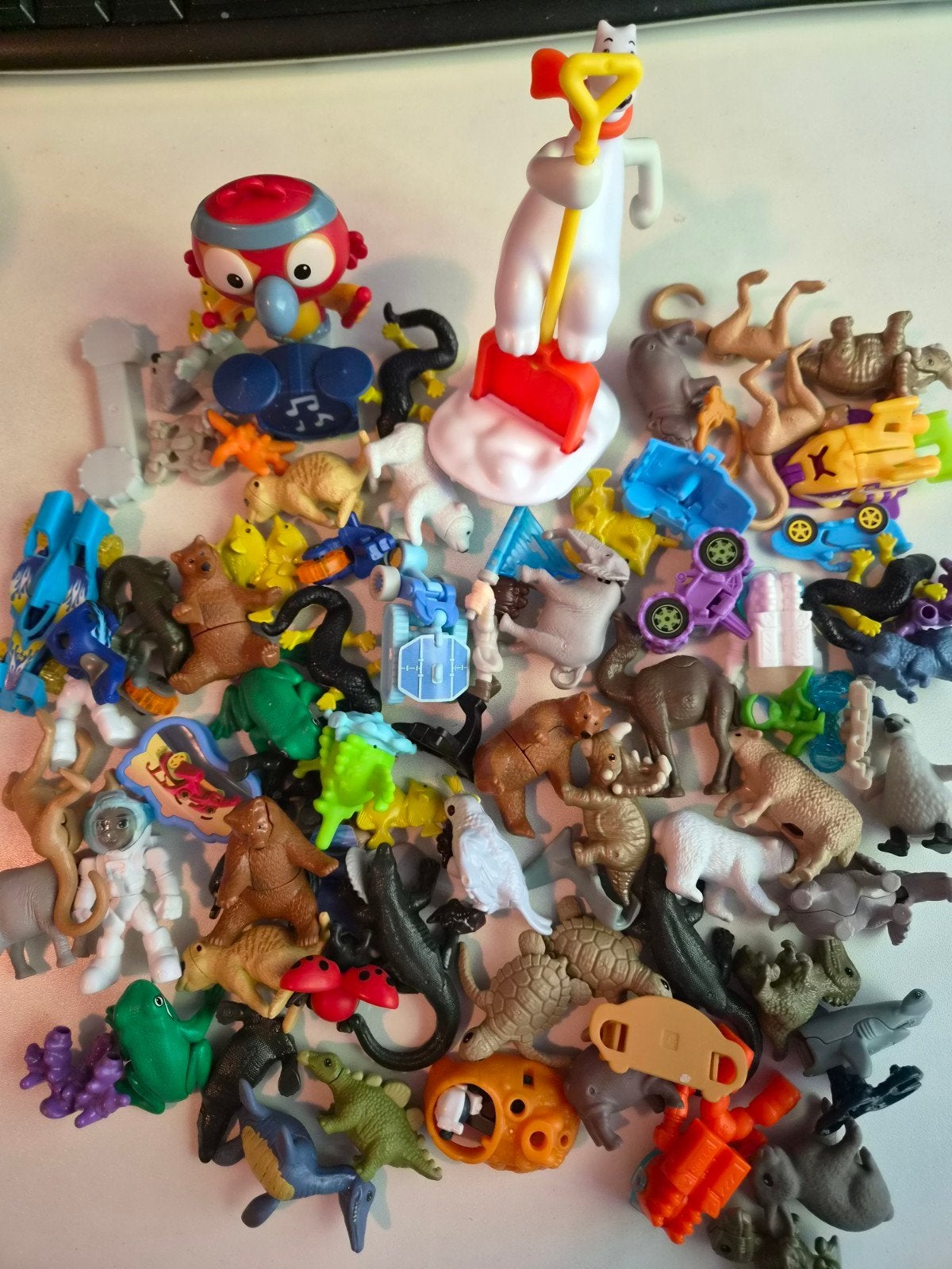 Grote verzameling Kindersurprise eieren speelgoed, Ophalen of Verzenden, Zo goed als nieuw, Jongen of Meisje