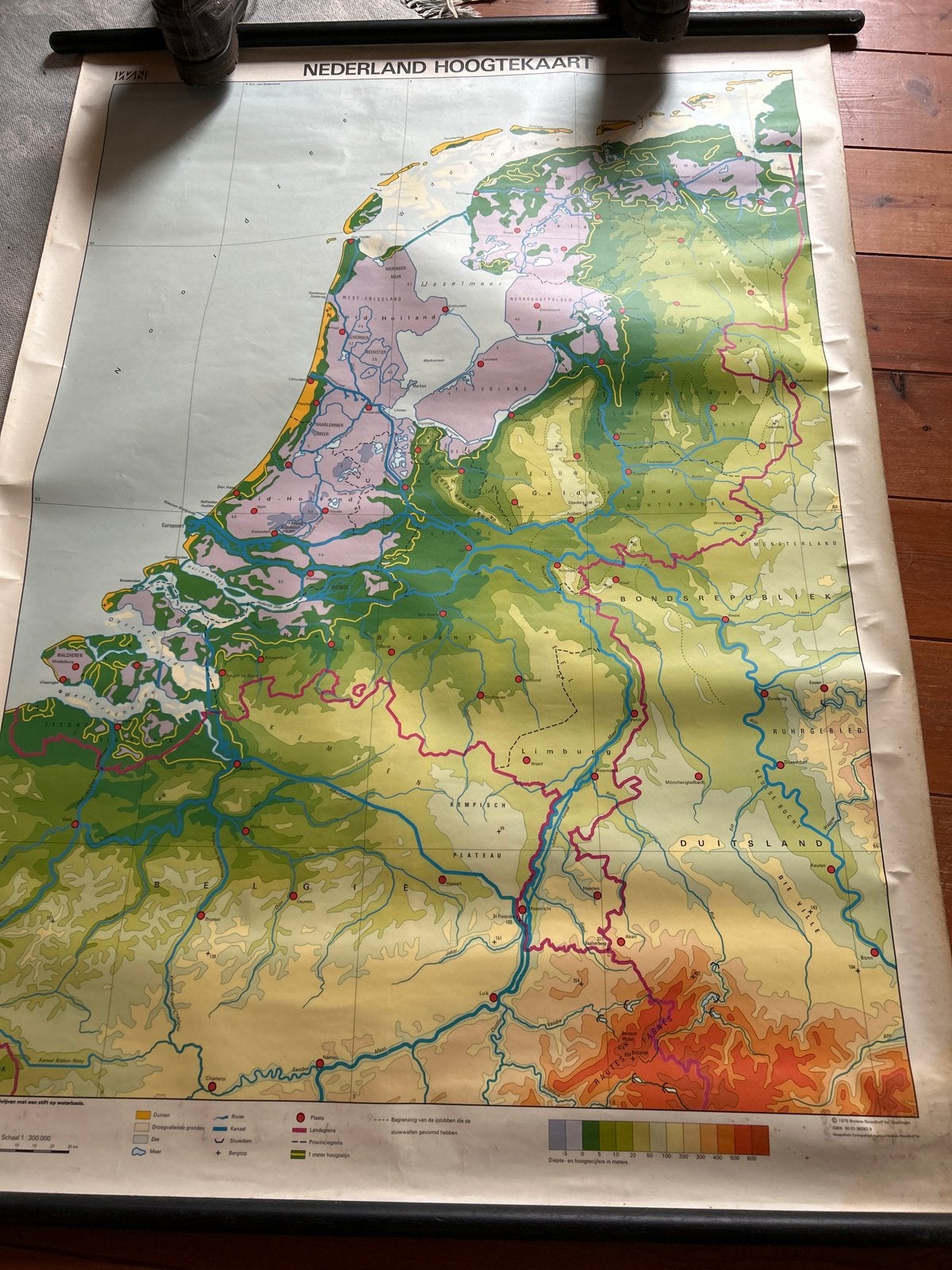 Grote Oude Hoogtekaart van Nederland op Rol, Landkaart, 1800 tot 2000, Nederland, Ophalen