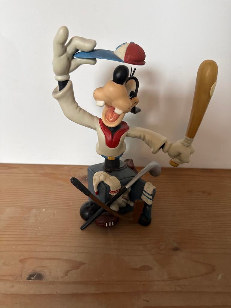 Disney Showcase Collectie Goofy Beeldje - Z.G.A.N., Ophalen of Verzenden, Goofy of Pluto, Zo goed als nieuw, Beeldje of Figuurtje