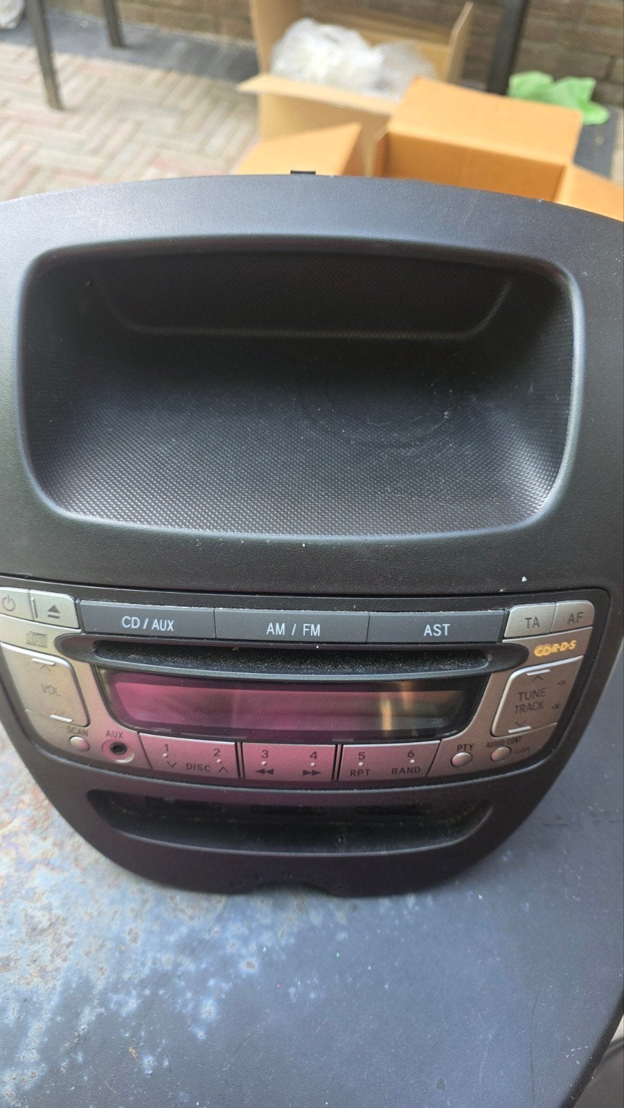 Toyota Aygo Radio CD/AUX Speler - Origineel Onderdeel, Ophalen of Verzenden