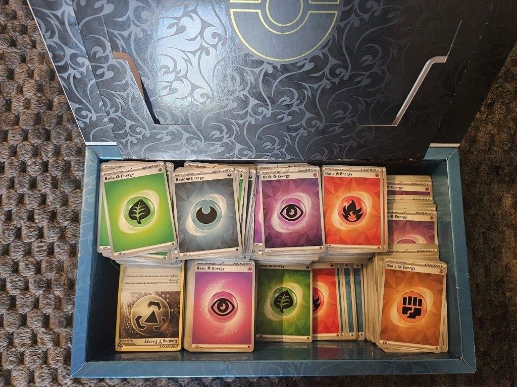 Pokémon Energy kaarten – los & bulk – 1.800+ stuks, Hobby en Vrije tijd, Ophalen of Verzenden, Zo goed als nieuw, Meerdere kaarten