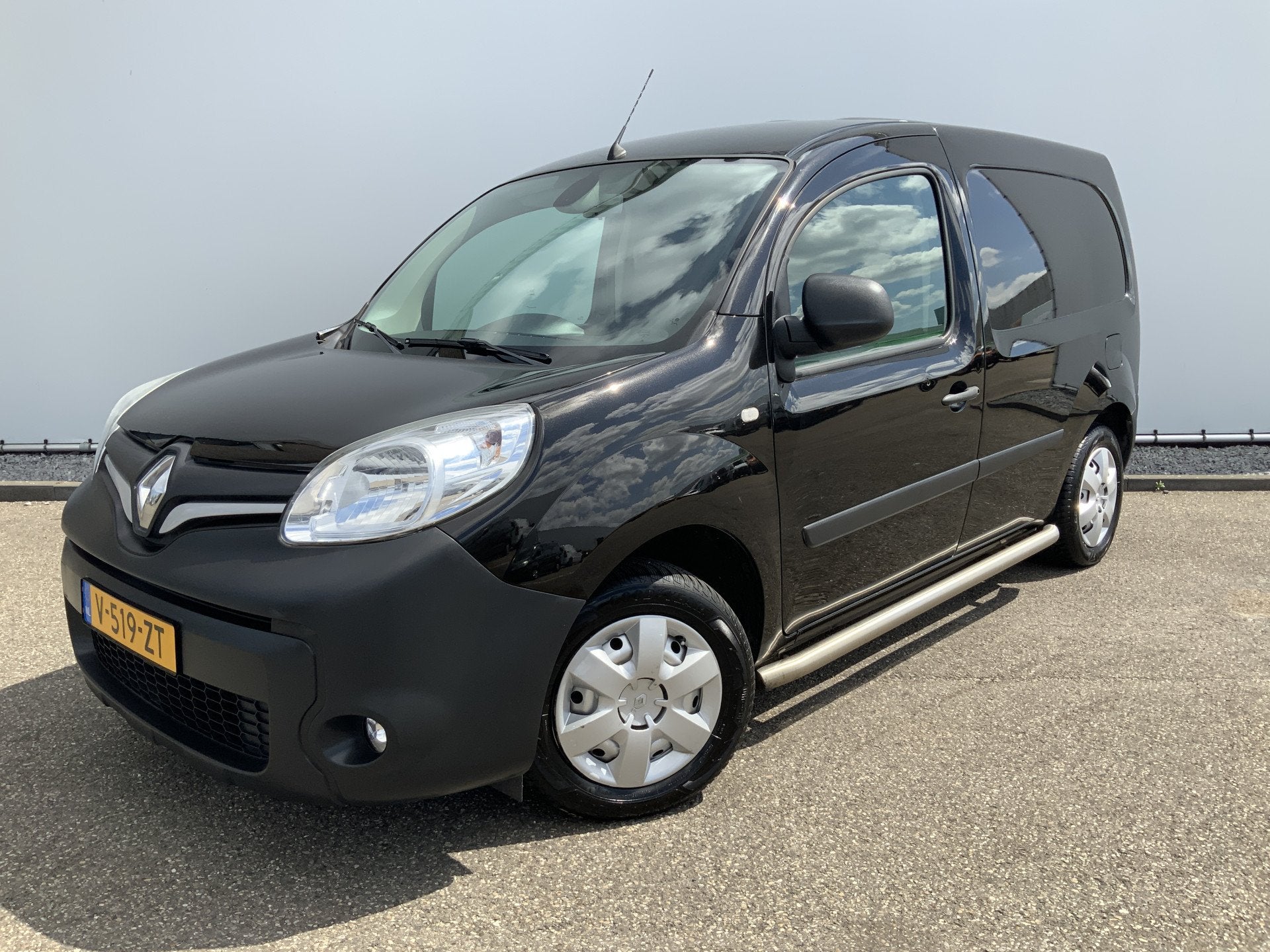Renault Kangoo 1.5 dCi 90 Energy Comfort Plus .Sortimo Kaste, Auto's, Bestelauto's, Voorwielaandrijving, Gebruikt, 4 cilinders
