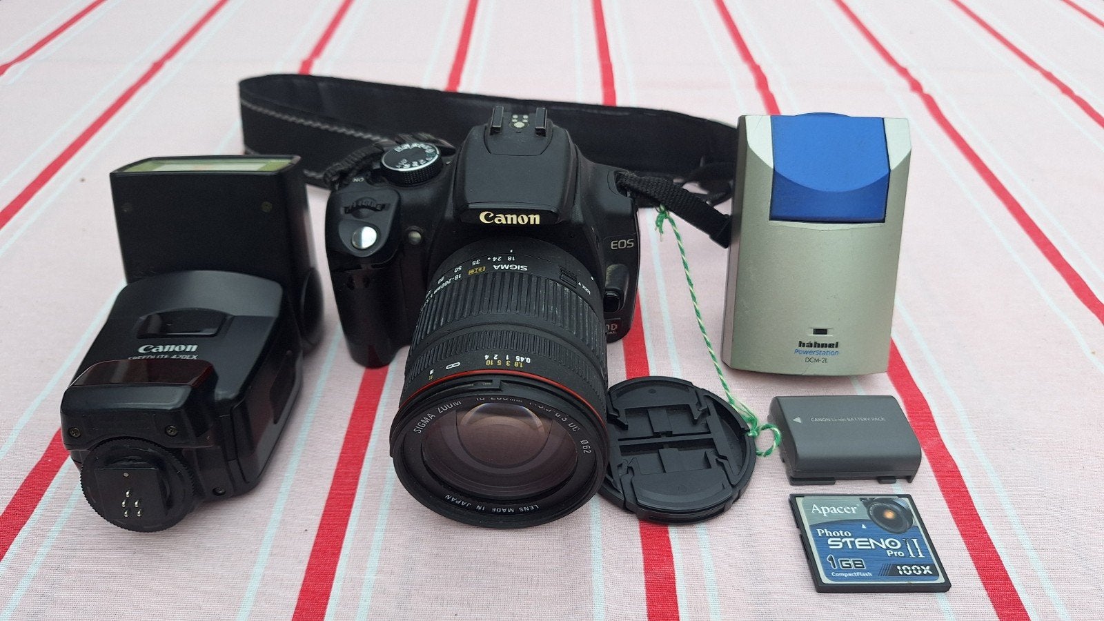 Canon EOS 350D  Sigma 18-200mm lens, flitser en accessoire, Gebruikt, Spiegelreflex, Canon, Geheugenkaart