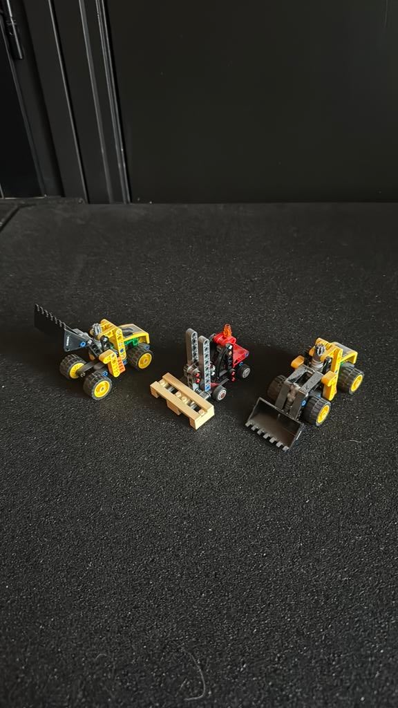 Heftruck en shovels, Kinderen en Baby's, Speelgoed | Duplo en Lego, Ophalen of Verzenden, Zo goed als nieuw