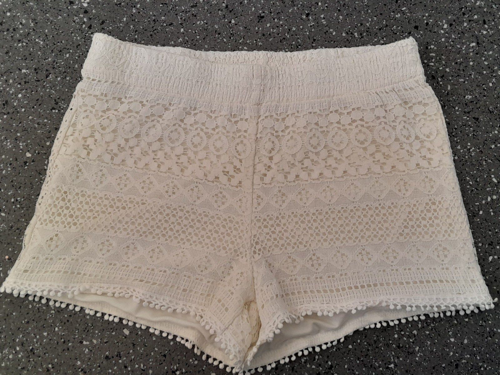 Short korte broek ~ dames ~ Only maat 36, Kort, Wit, Nieuw, Ophalen of Verzenden