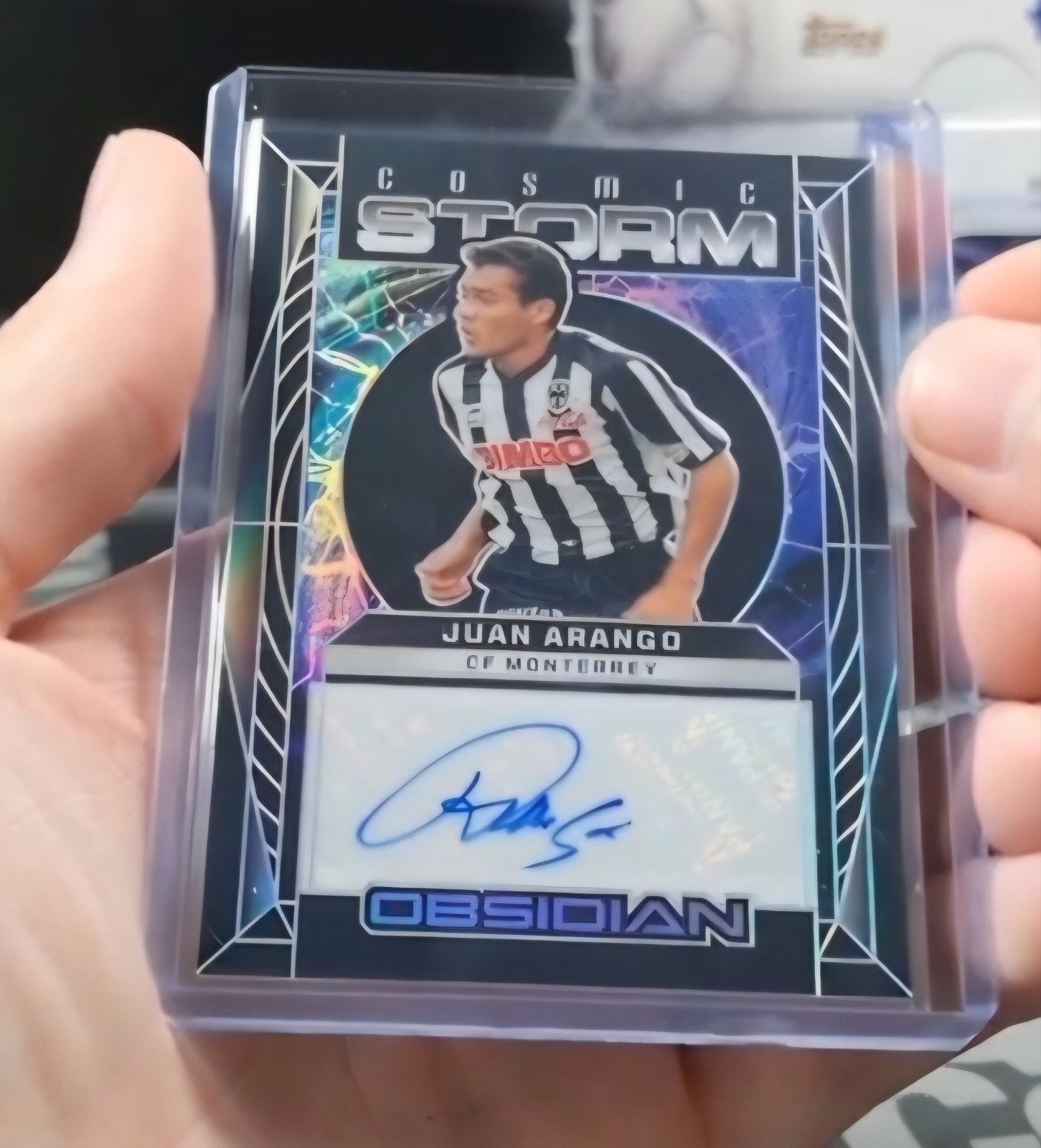 Juan Arango 47/75  Panini Obsidian Cosmic Storm Autograph, Verzamelen, Sportartikelen en Voetbal, Ophalen of Verzenden, Zo goed als nieuw