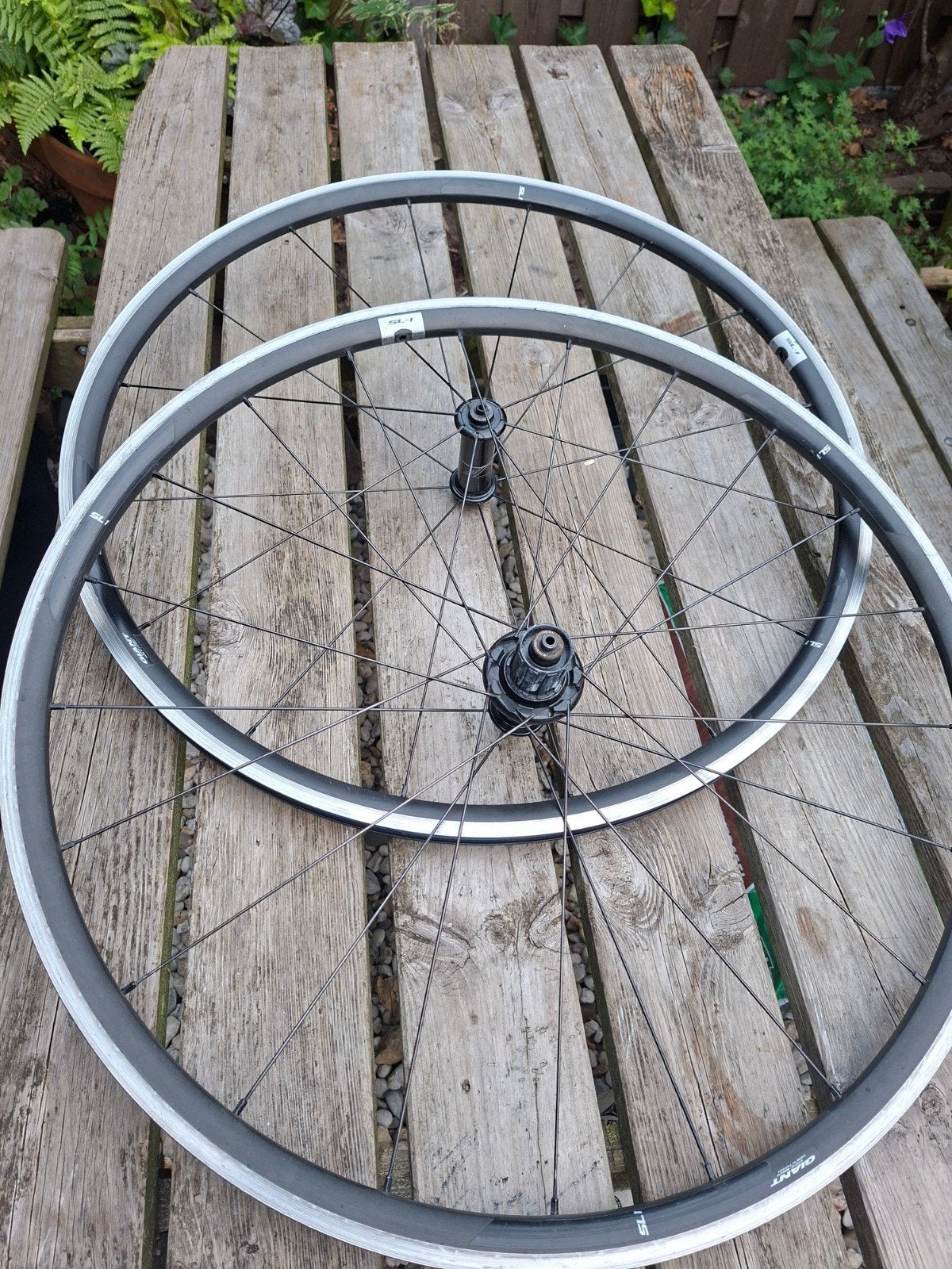 Wielen racefiets Giant, Gebruikt, Giant, Aluminium, Racefiets