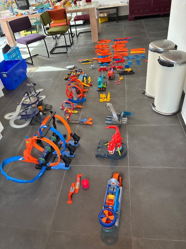 Hot Wheels: grote set!, Kinderen en Baby's, Ophalen, Gebruikt