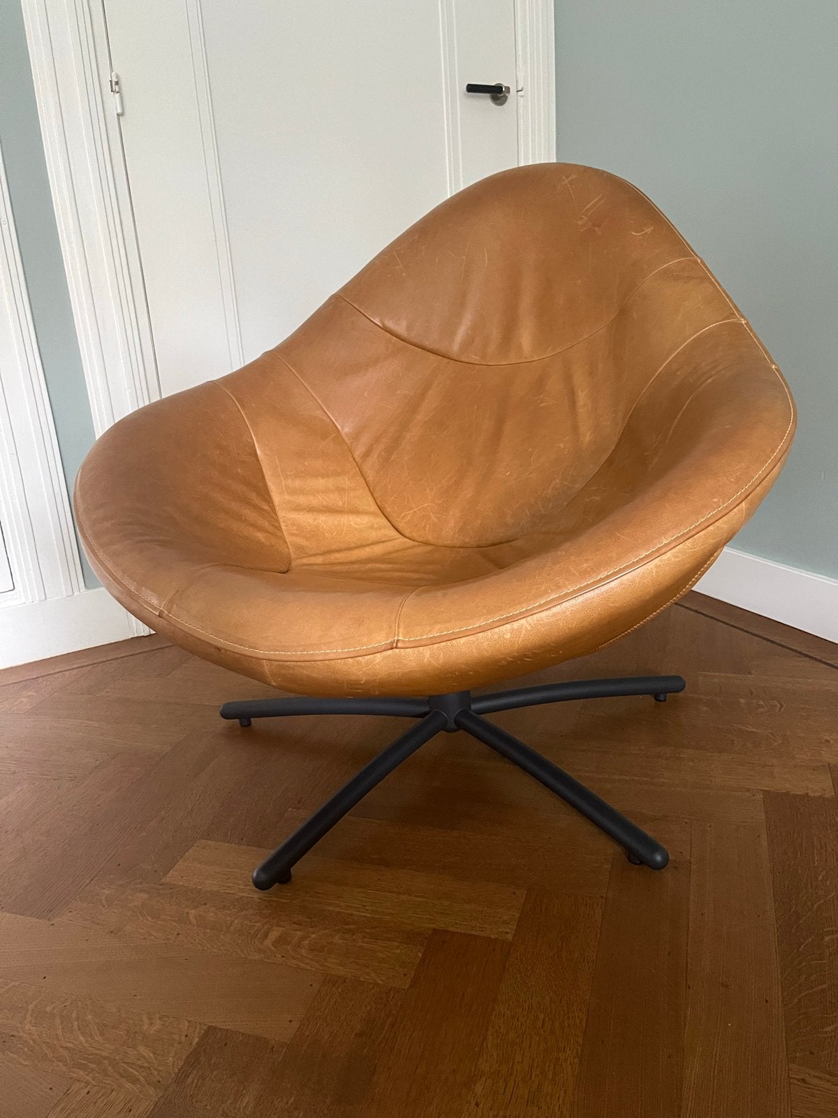Label Hidde fauteuil in Indian Buffel leer, Huis en Inrichting, Stoelen, Ophalen, Bruin, Leer, Zo goed als nieuw