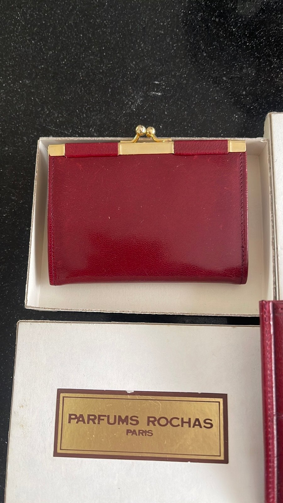 Bordeaux lederen portemonnee en wallet van ROCHAS nieuw, Sieraden, Tassen en Uiterlijk, Portemonnees, Nieuw, Rood, Ophalen of Verzenden