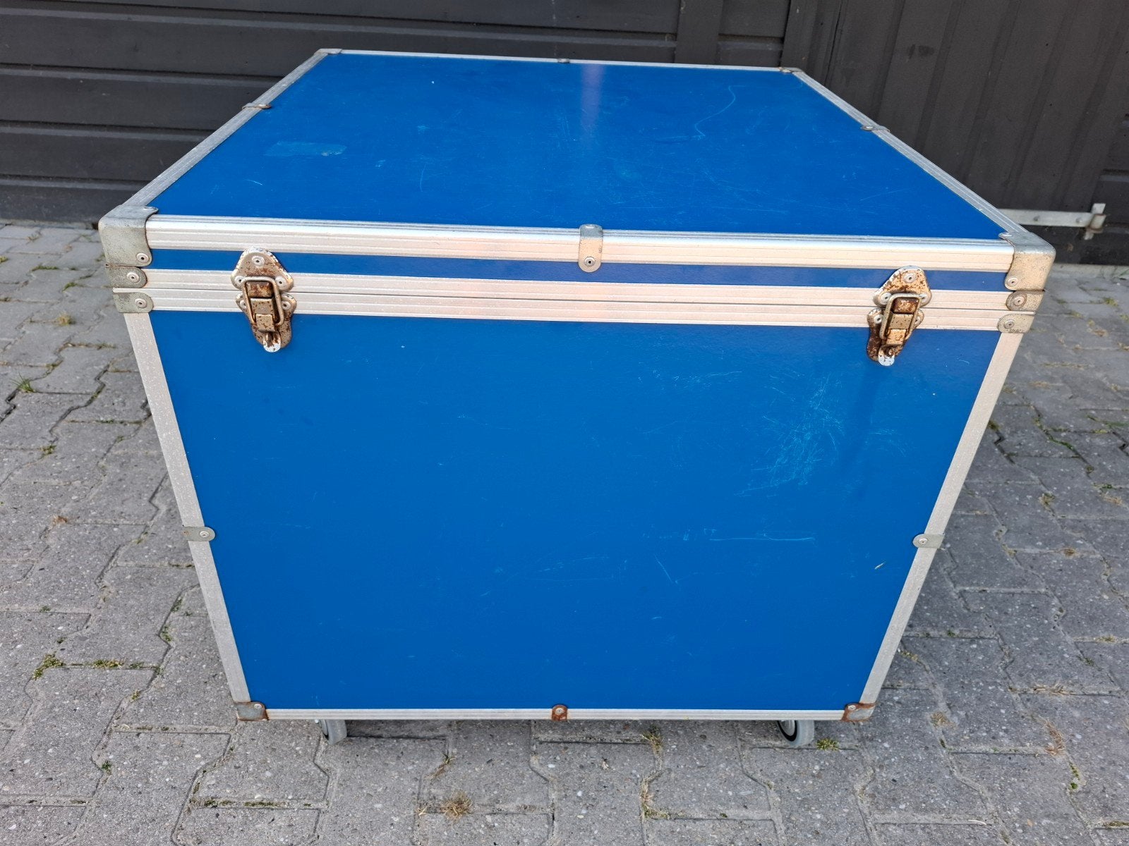 Blauwe Flightcase op Wielen - Stevige Transportkist, Muziek en Instrumenten, Ophalen, Gebruikt, Overige instrumenten, Flightcase