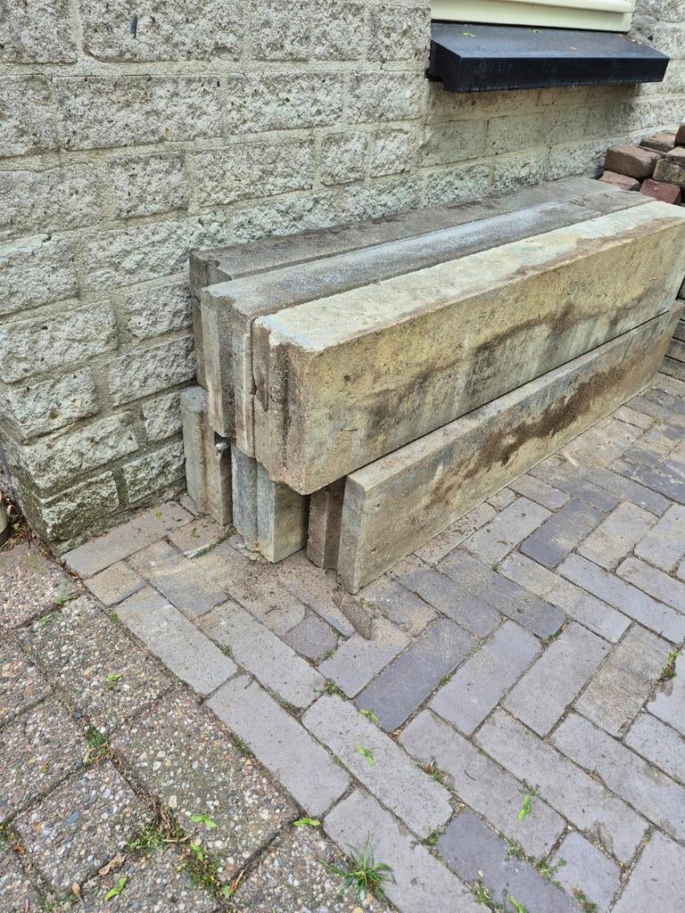 Gratis 6x Robuuste beton bielzen, Tuin en Terras, Bielzen en Borders, Ophalen, Gebruikt, 100 tot 200 cm, Biels