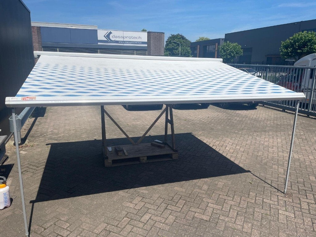 tristor, prostor, omnistor, thule, fiamma. 4Mtr luifel, Ophalen, Gebruikt, /, /