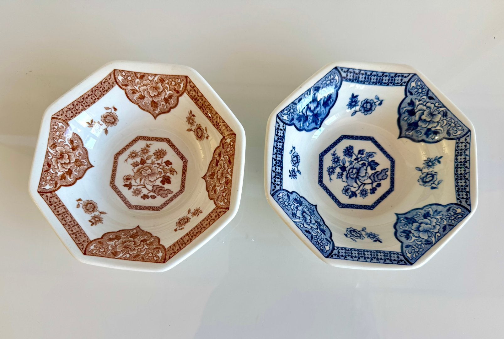 Vintage J&G Meakin "Old Pekin" kommetjes. Set van 2!, Verzenden, Keramiek, Zo goed als nieuw, Kom(men)