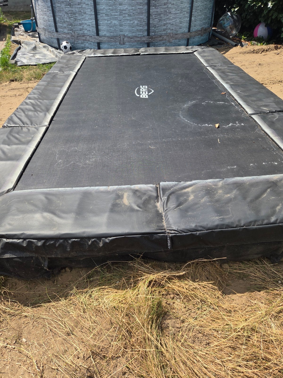 Berg trampoline 410x250 inground rechthoekig!!, Ophalen, Gebruikt