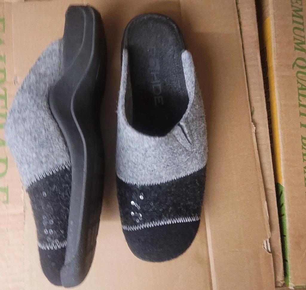 Rohde wilt pantoffels grijs/zwart maat 40, zgan, Zwart, Rohde, Ophalen of Verzenden, Zo goed als nieuw